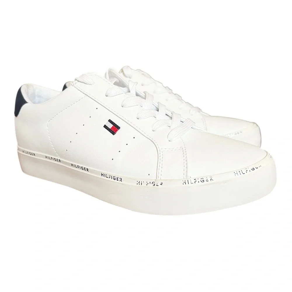 Tommy Hilfiger Henissly Classic White Leather Sneakers size 9.5
